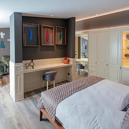 Отель Miniature