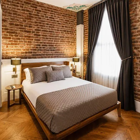 Hotel Miniature 3*