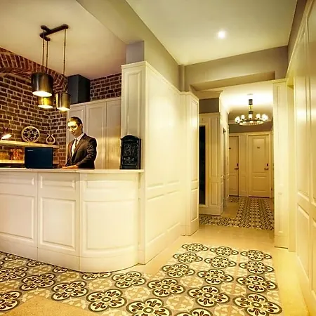 Hotel Miniature