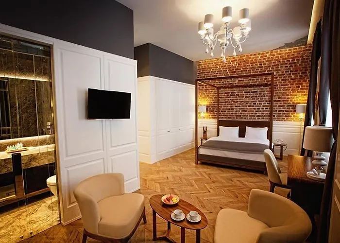 Miniature Отель 3*